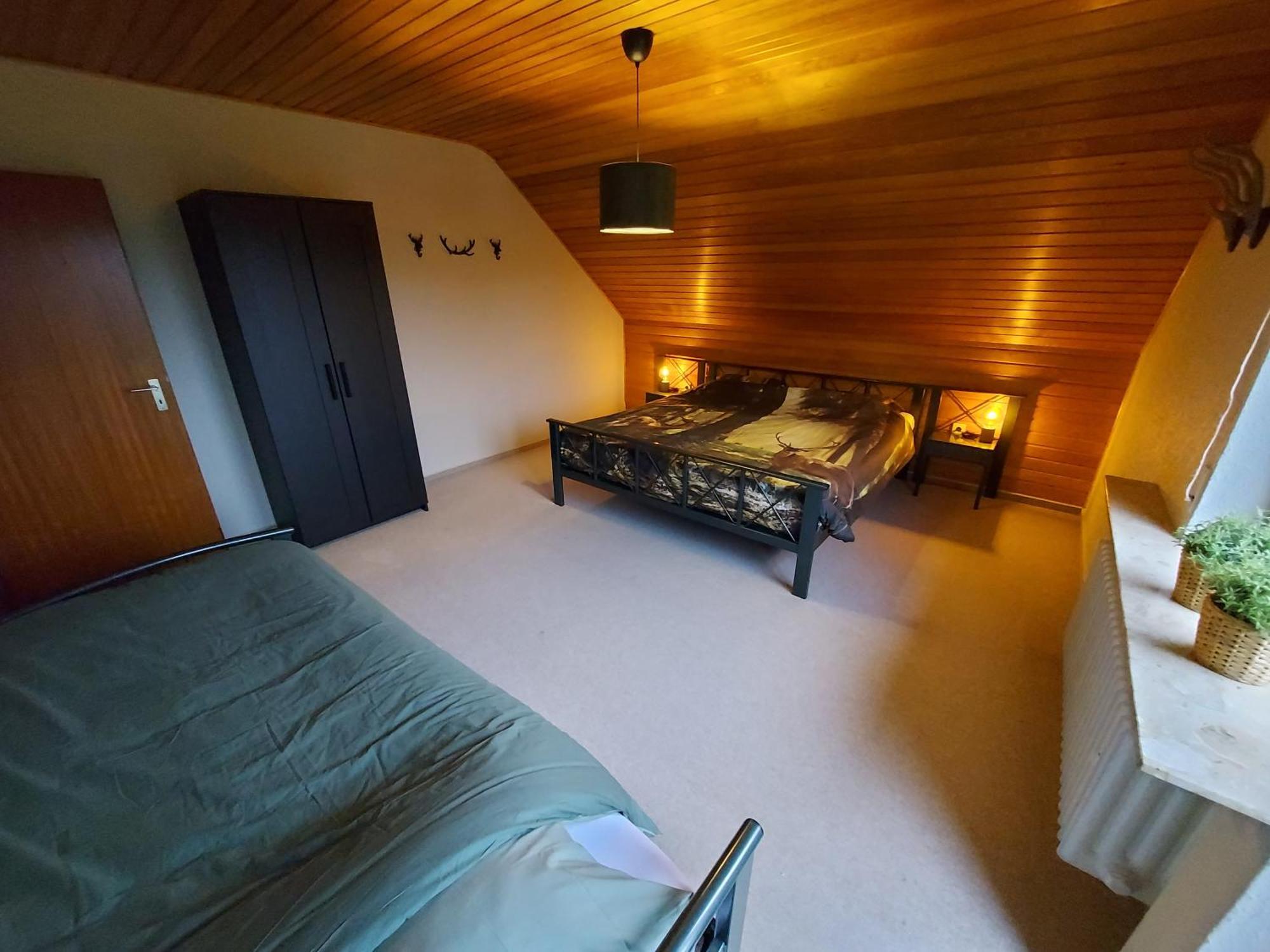 Ferienhaus Hescheld With Private Jacuzzi เฮลเลนธาล ภายนอก รูปภาพ